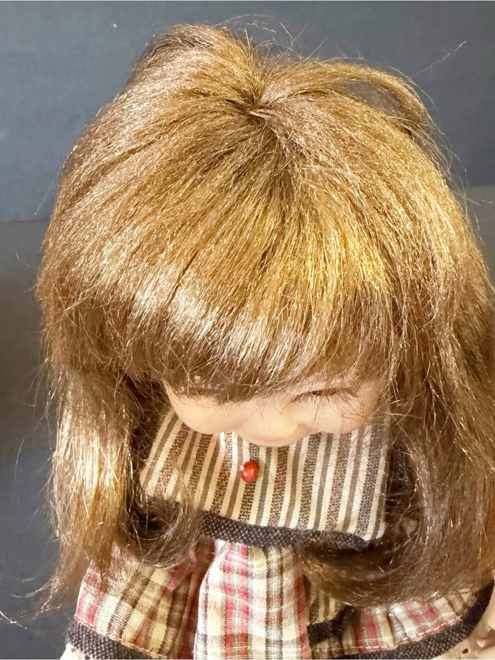 Duck House Heirloom Doll 236/5000 Brown Eye / Hair Girl Hat Porcelain 14